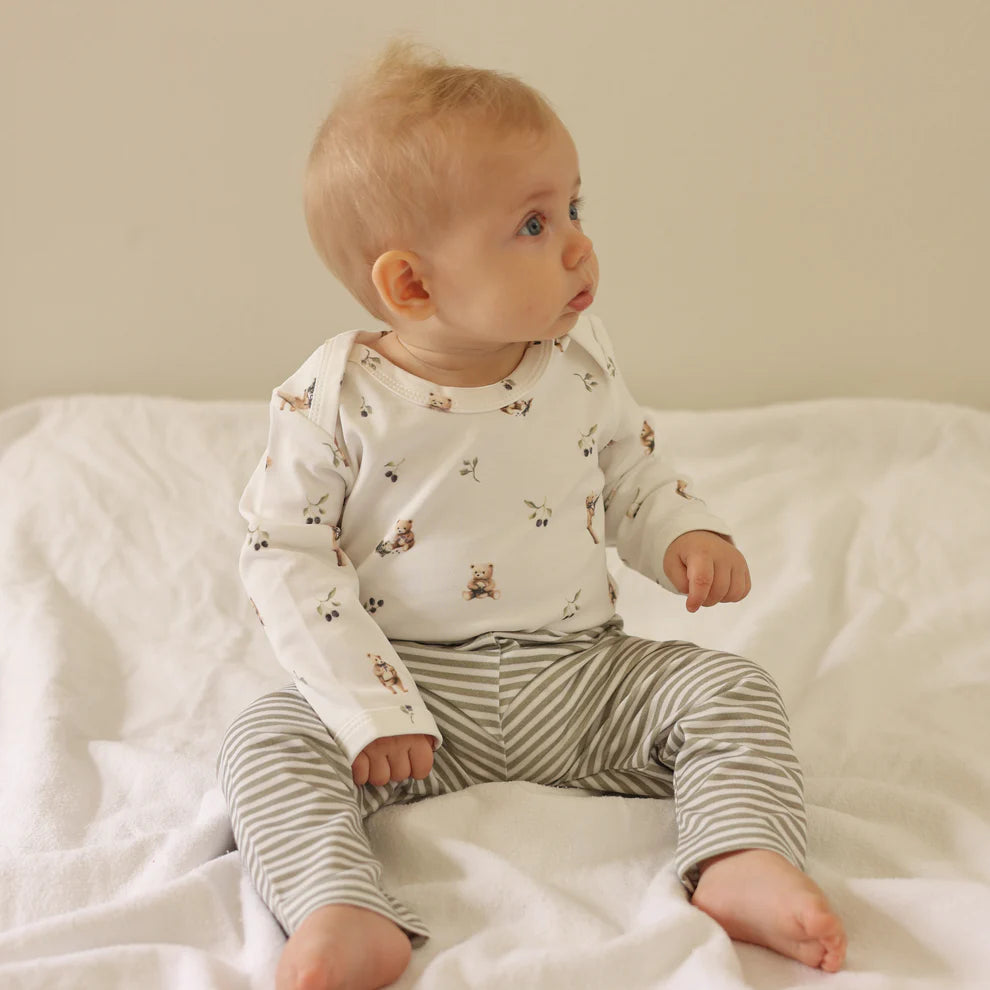 Long Sleeve Bodysuit - Bear with Berries