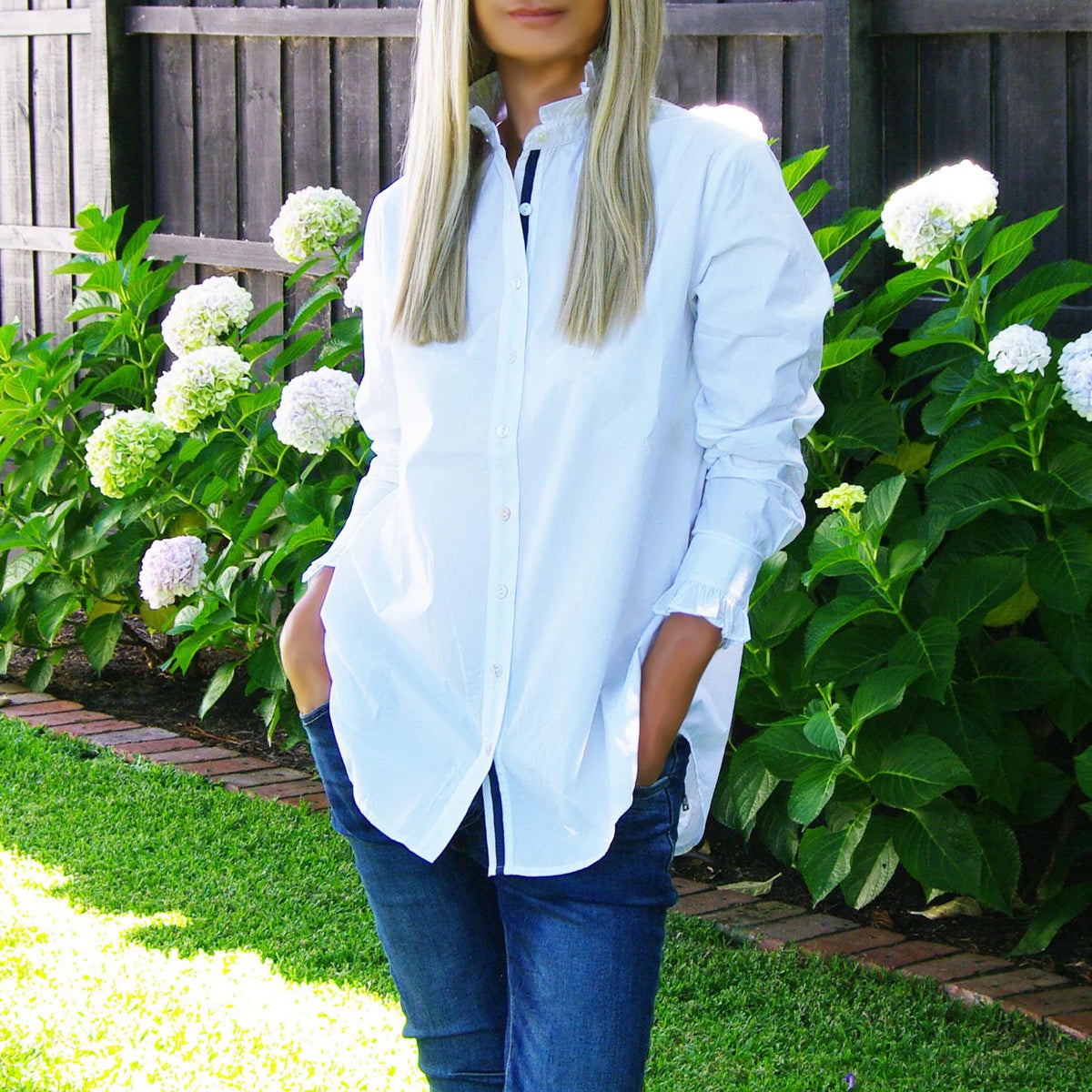 Mill &amp; Hide - Who's Charlie - Maple Shirt - White with Navy Trim